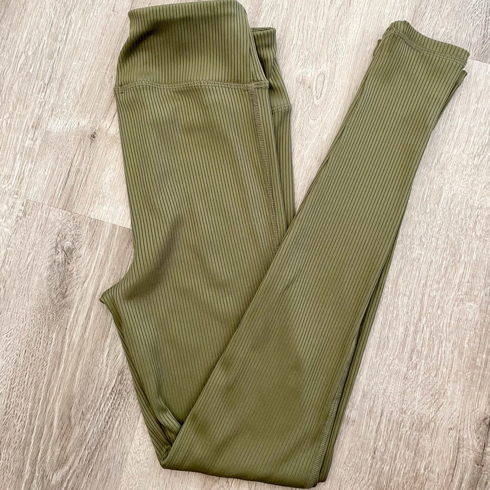 Forever 21 olive rubbed high waisted leggings S.